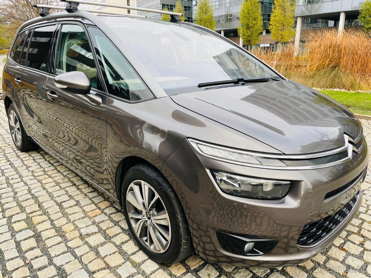Citroën Grand C4 Picasso 2.0HDi AUT NAVIG LED 7 MÍST KAMERA - 4