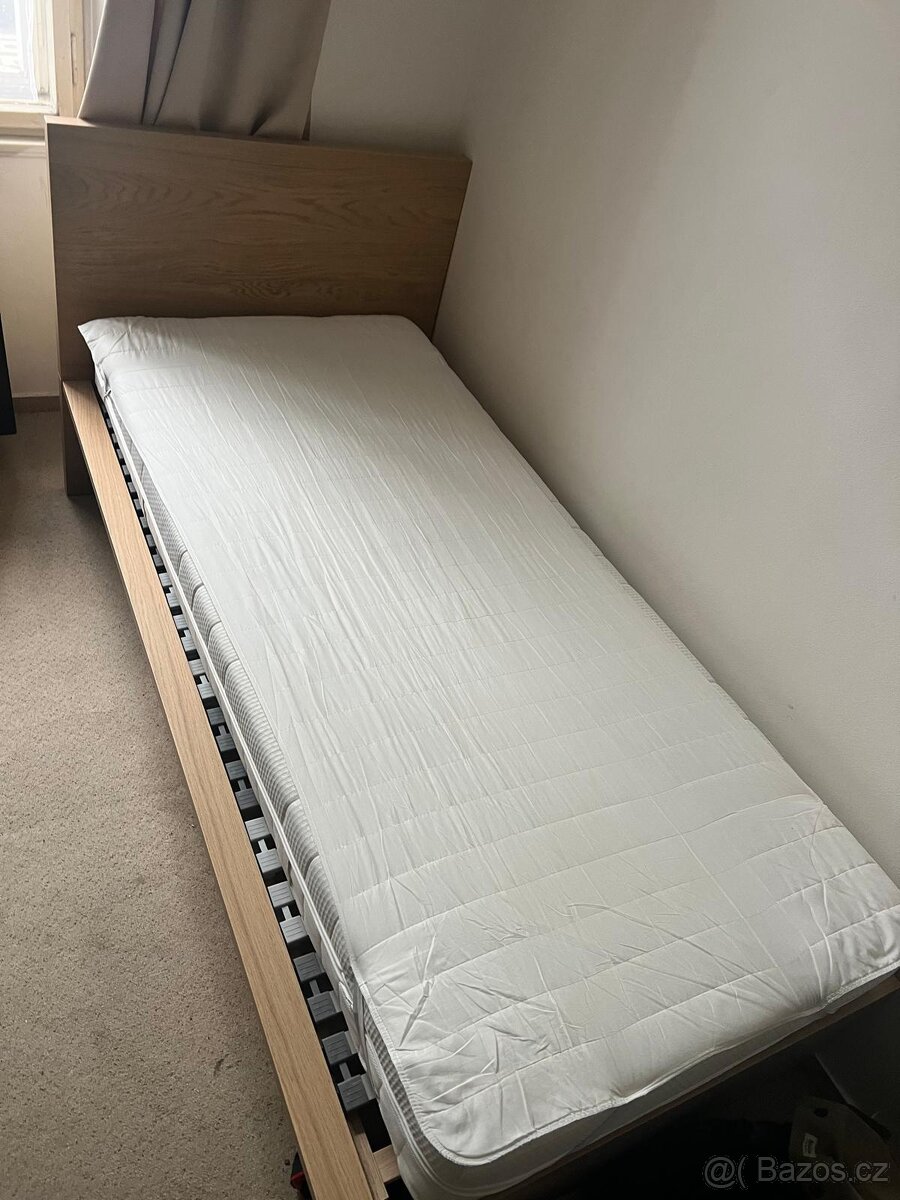 Postel MALM ve skvělém stavu. - 4
