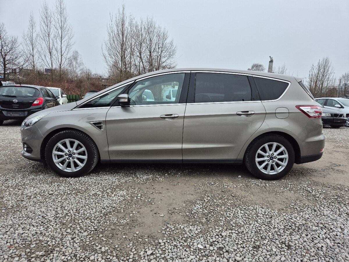 Ford S-MAX 2.0TDCi,7MÍST,TITANIUM+,FULL LED,PLNÝ SERVIS FORD - 4