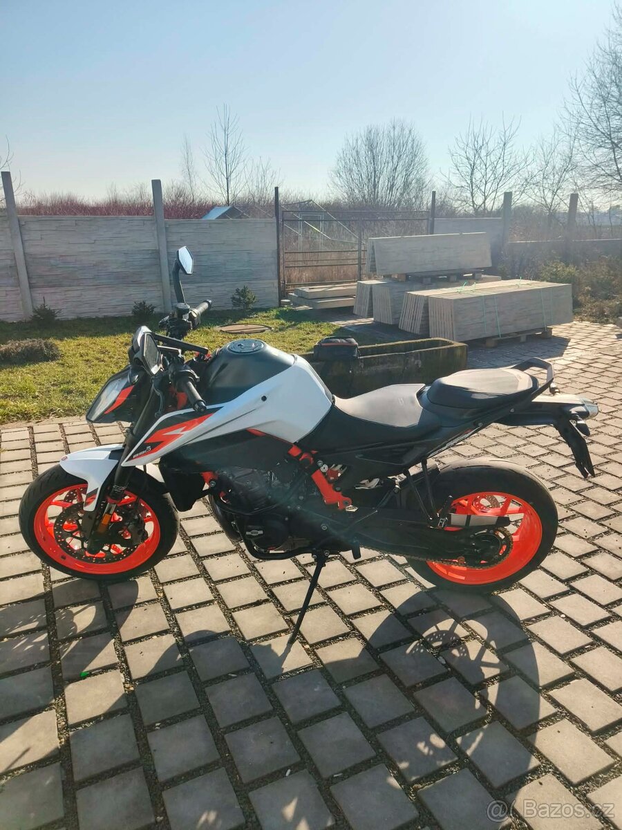 KTM DUKE 890R - 4