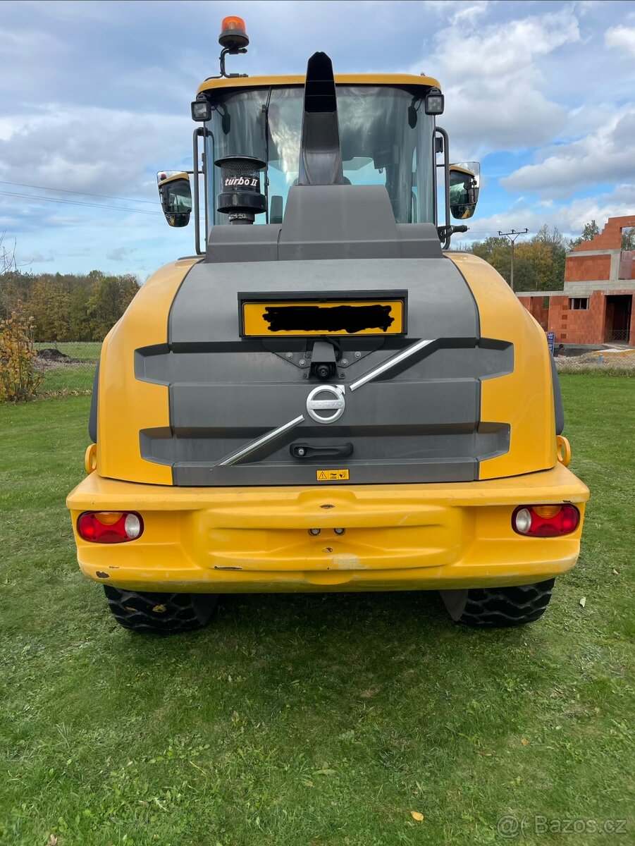 Čelní kolový nakladač Volvo L45H 9 808 mth 10 500 kg - 4