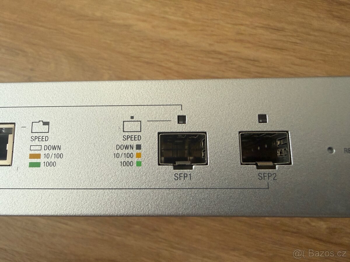 Unifi Security Gateway USG-Pro-4 - 4