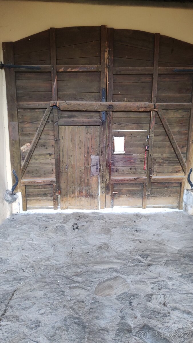 Dřevěná vrata - 4