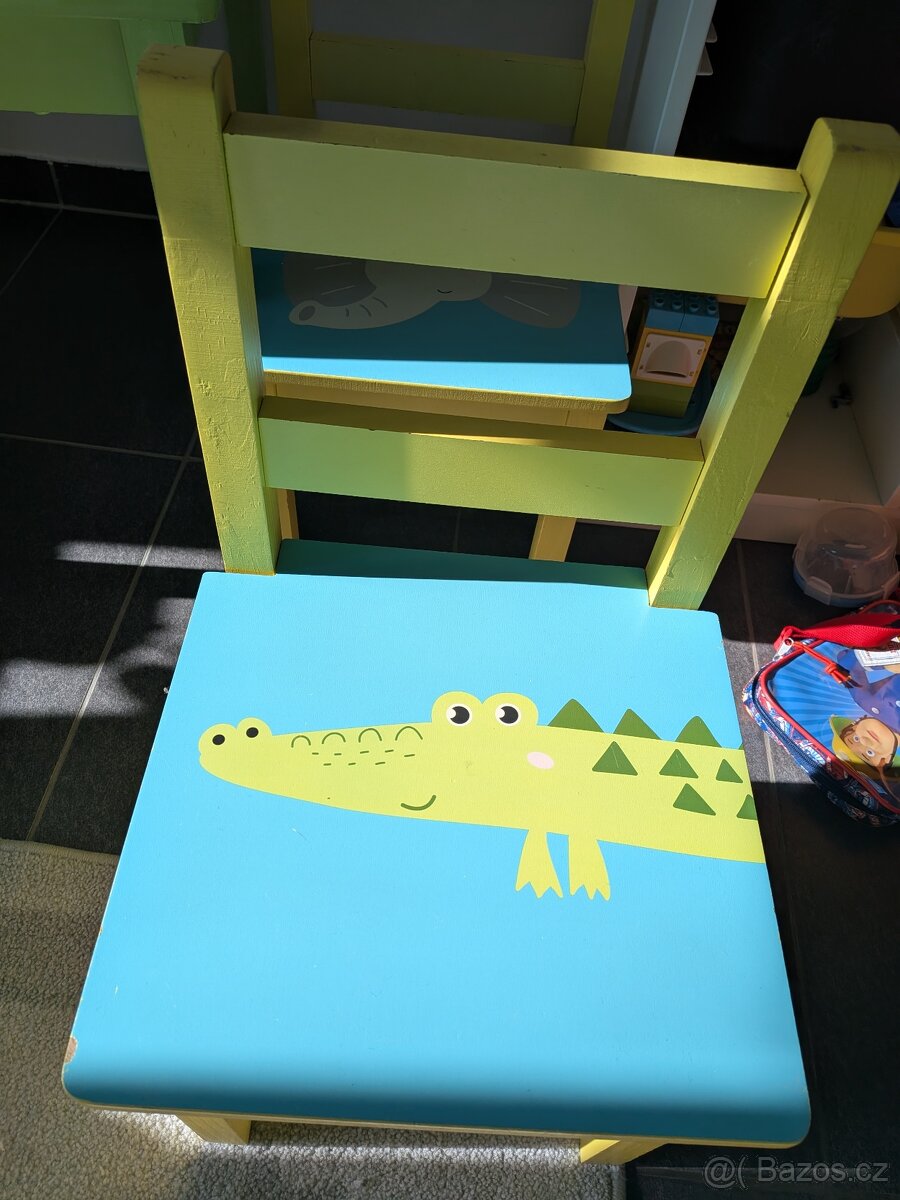 Prodám dětský stůl+židle a lavici - 4