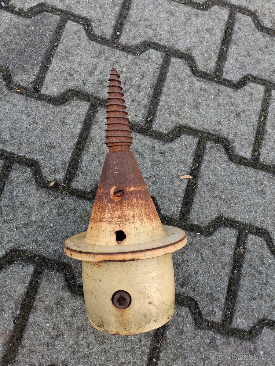 ŠTÍPACÍ KUŽEL - 4