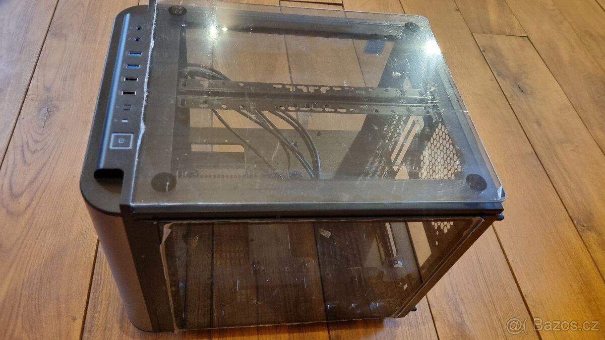 PC skříň Thermaltake LEVEL 20 VT - 4