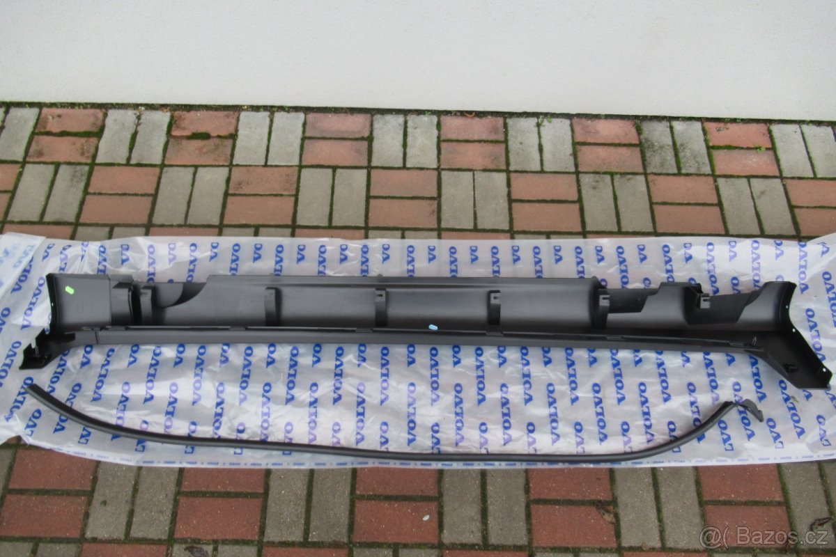 Volvo XC60 práh - 4