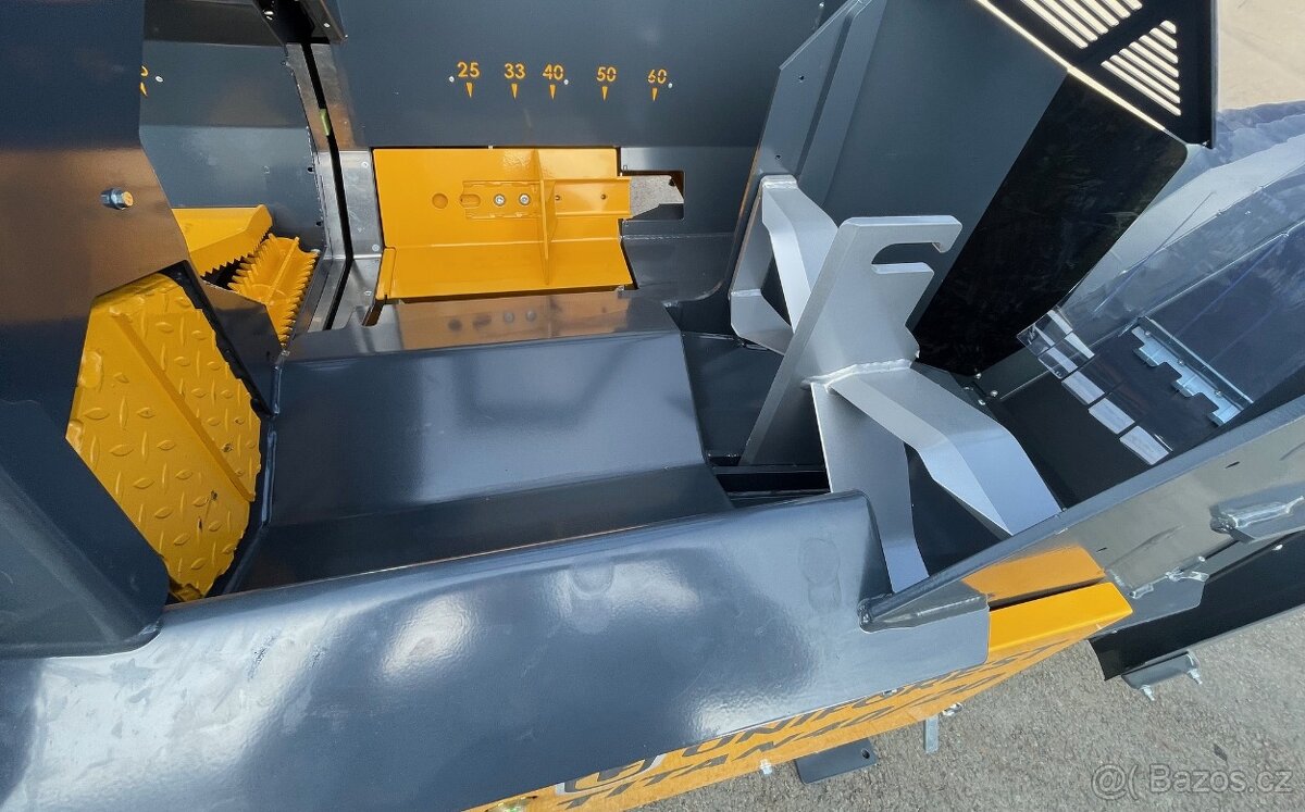 Uniforest TITAN 40/20 CD E – nový model, TOP výbava - 4