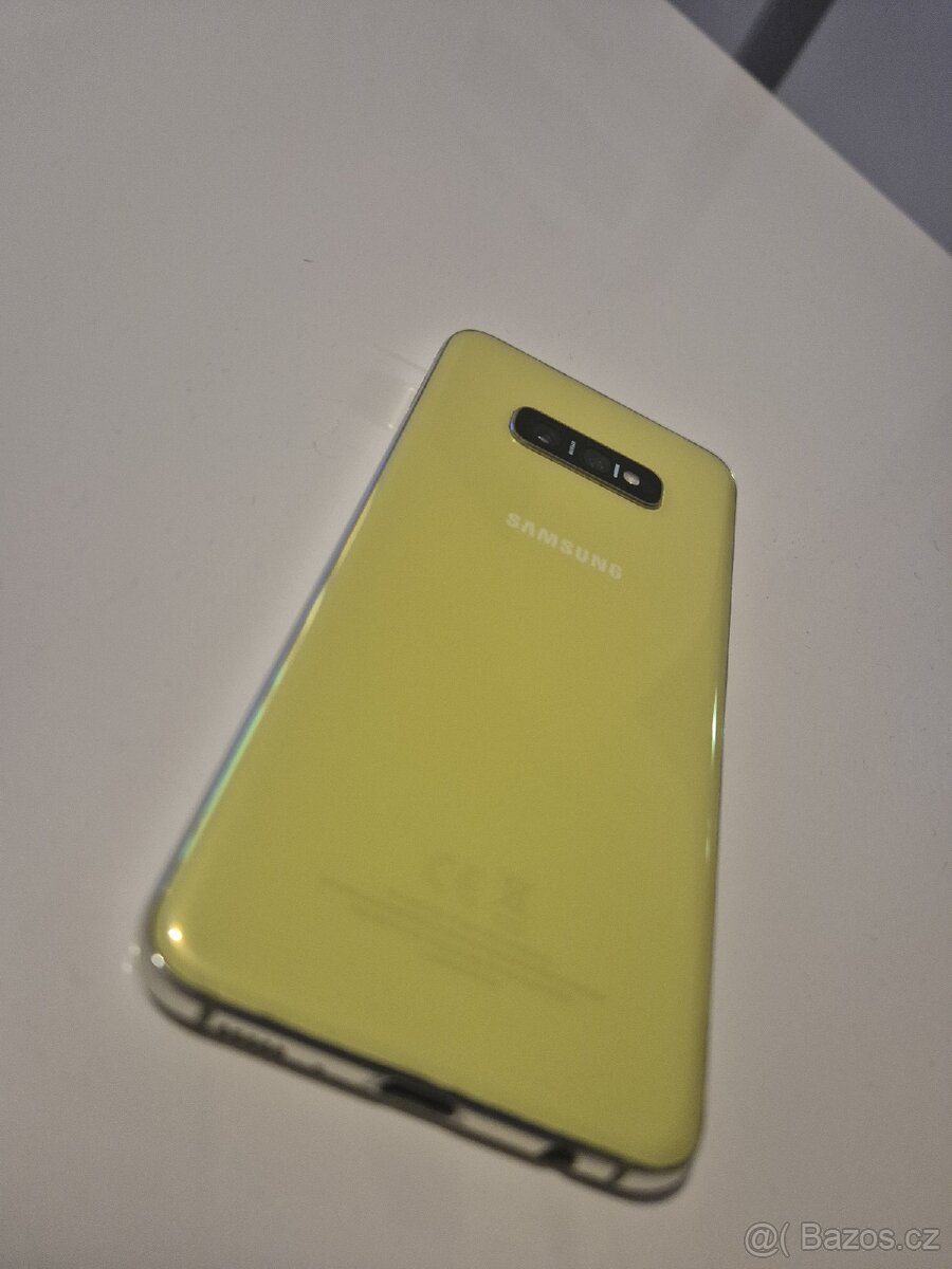 Samsung s10e - 4