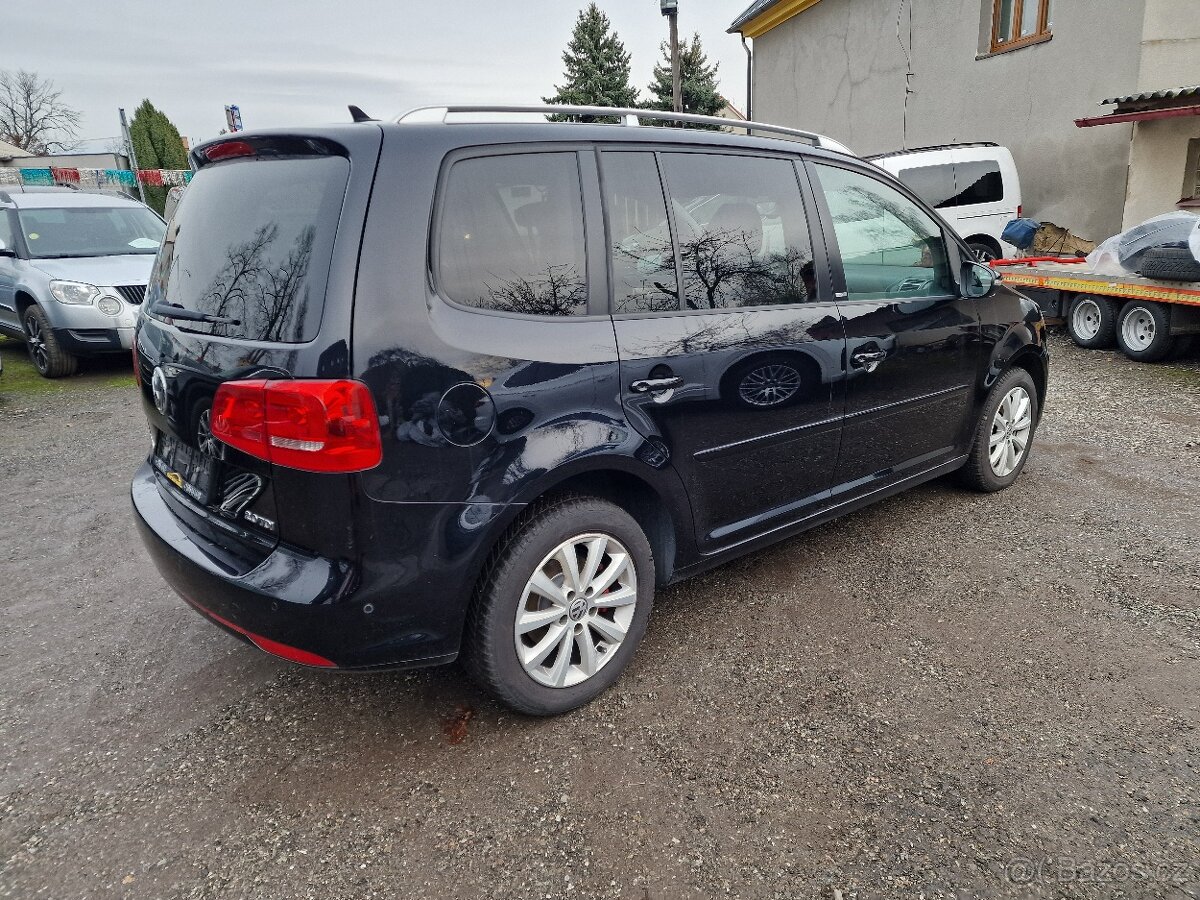 Volkswagen TOURAN 2,0TDI 103KW DSG STYLE - 4