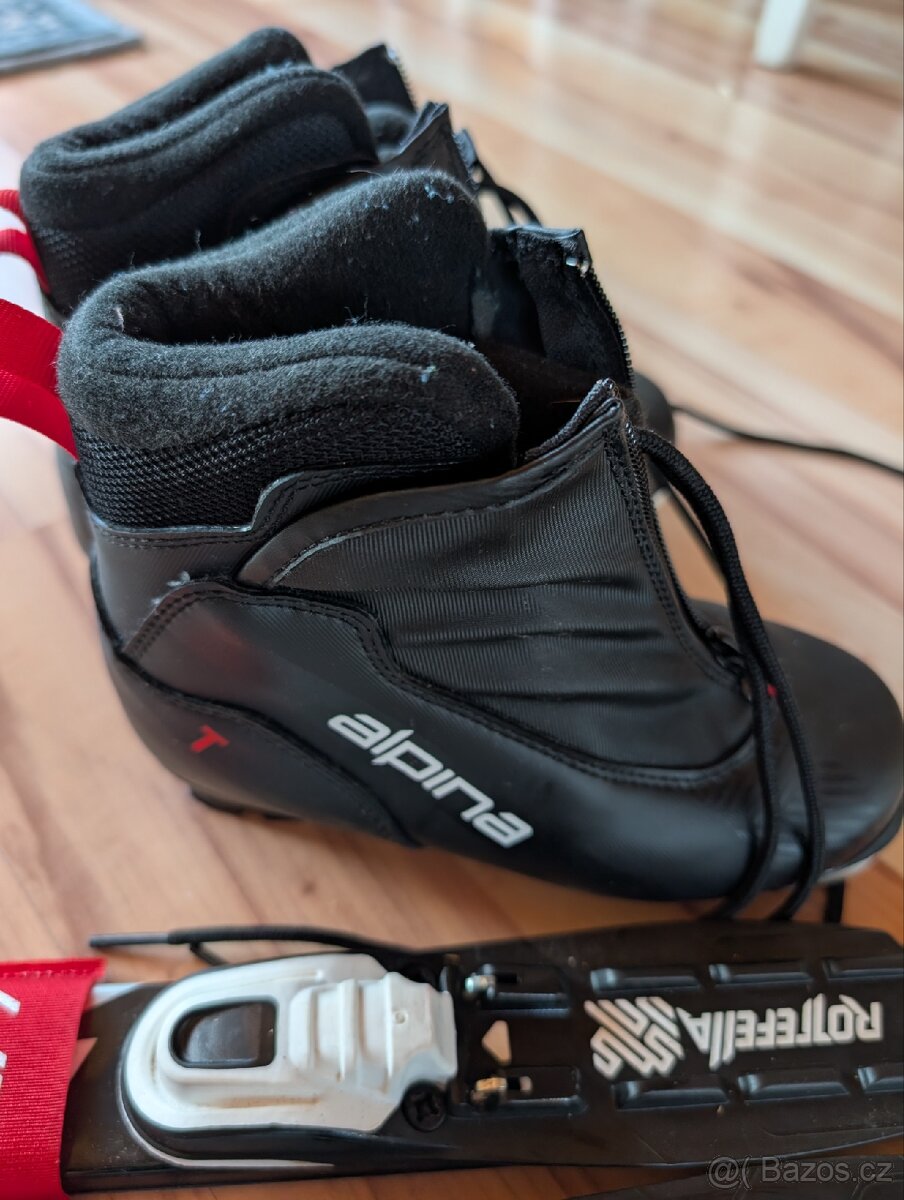 Dětské bežky a hůlky a boty - 4