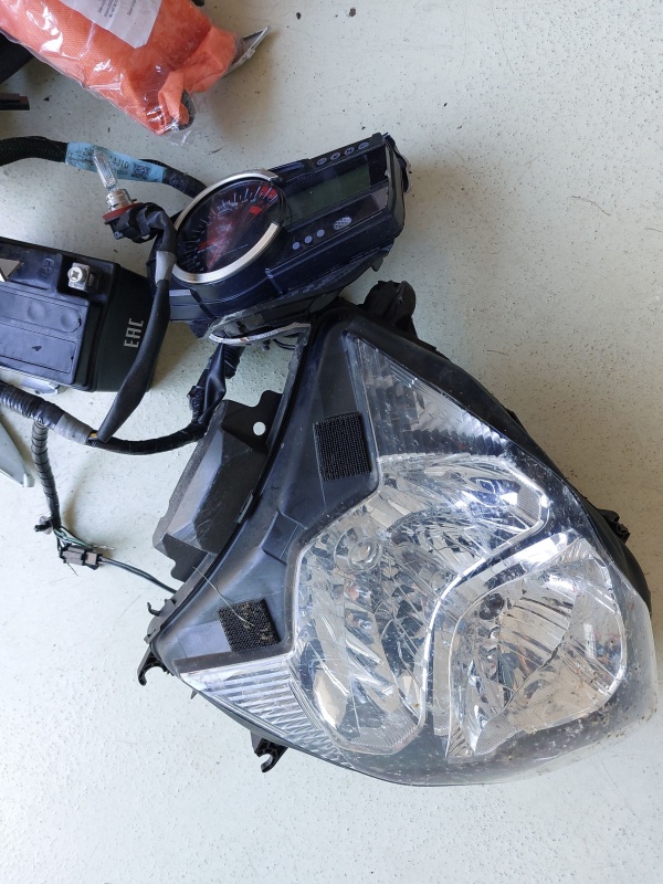 Suzuki Gsxr 600 2011-2020 na náhradní díly - 4