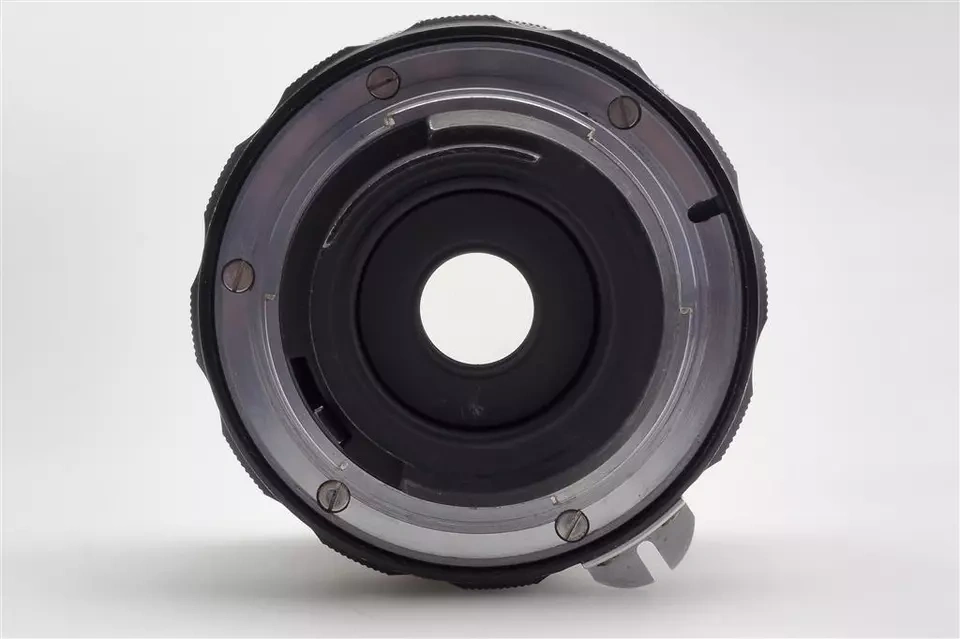 NIKKORMAT FT N + objektiv NIKKOR - H 2/50 - 4