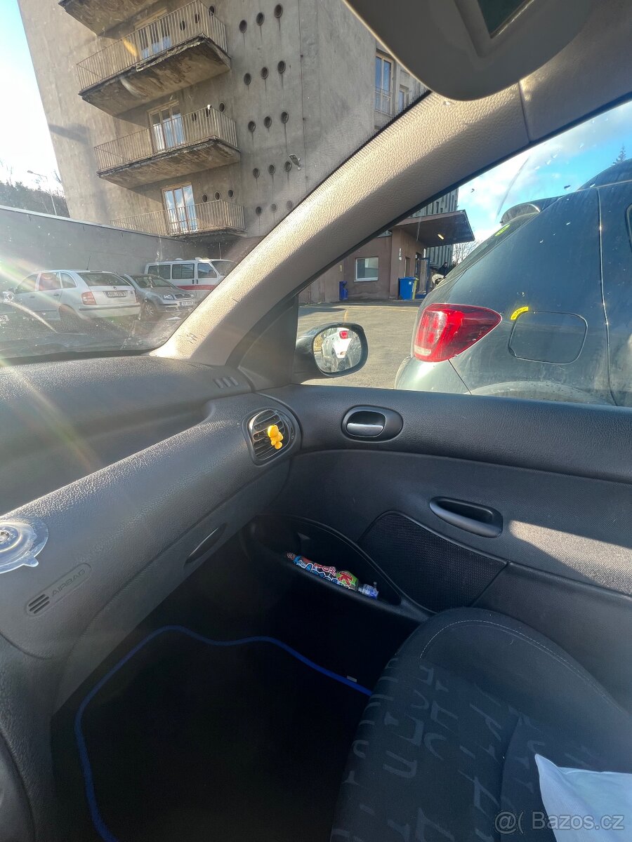 Peugot 206 - 4