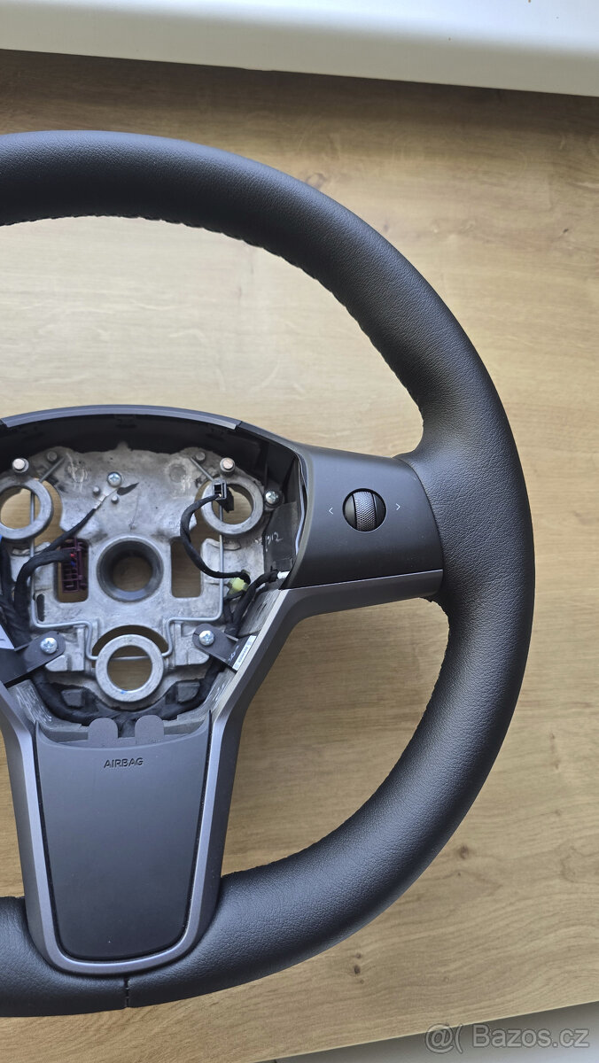 volant TESLA model 3 , Tesla Y 2023 facelift - 4