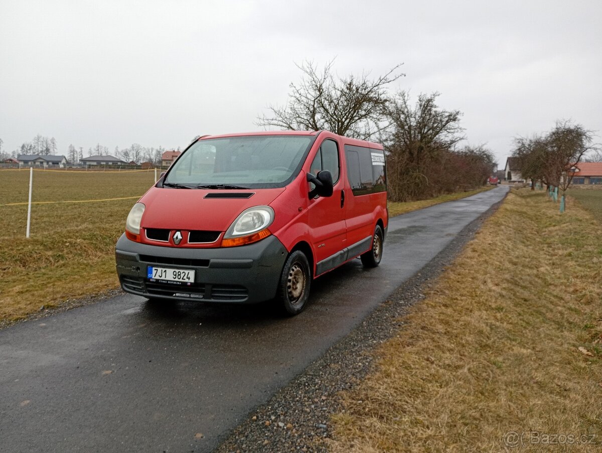 Renault Trafic 1,9 9 míst dph - 4