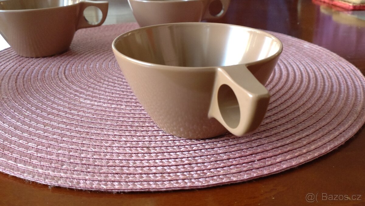 Retro Bakelitové hrnky - 4