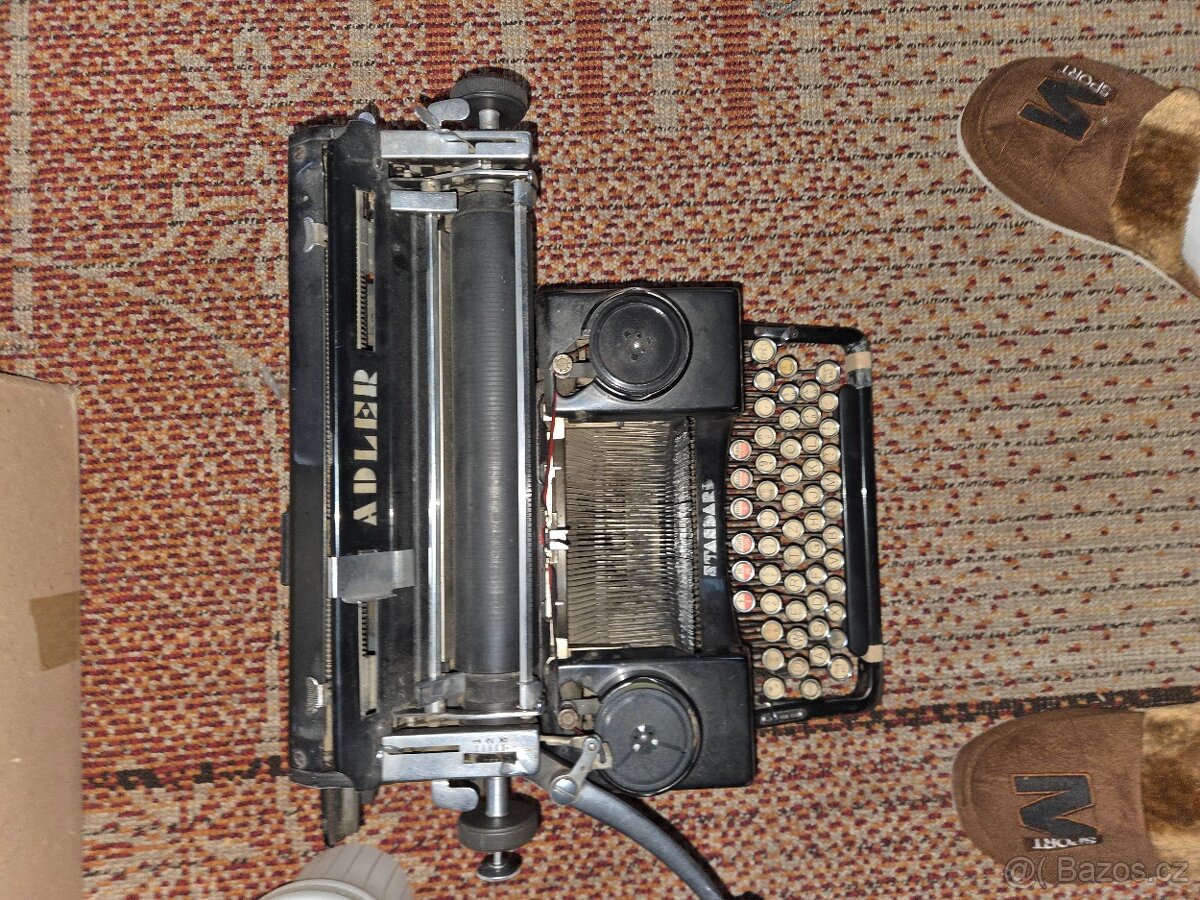 Starý psací stroj ADLER s německou orlicí - 4