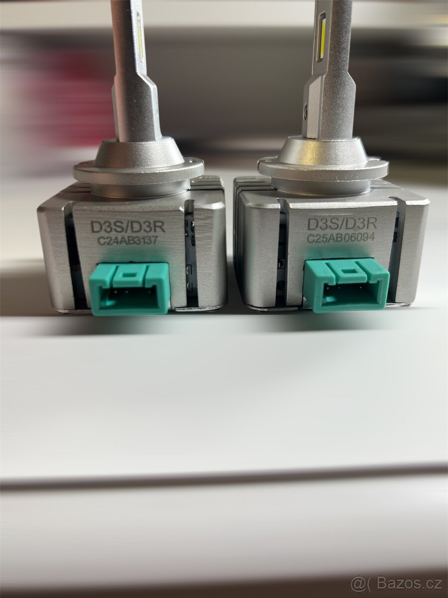 Prodám nové výbojky D3S - 4