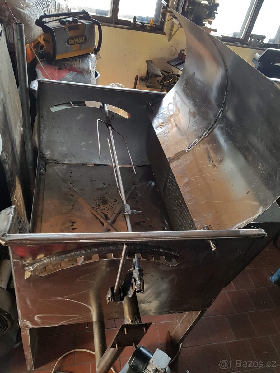 Prodám gril na kýtu - 4