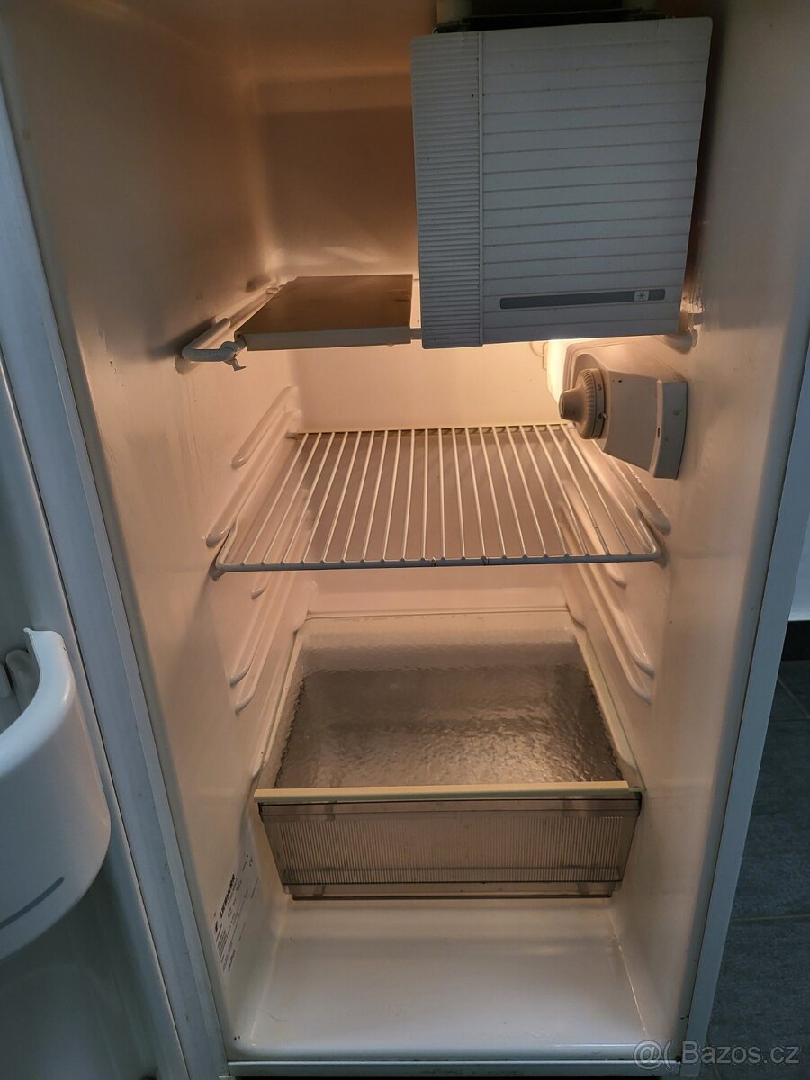 lednička Liebherr, šířka jen 40cm - 4