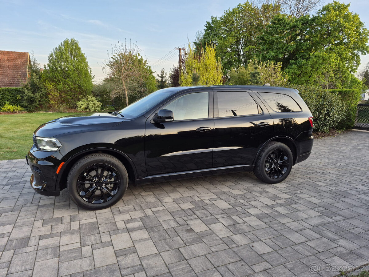 Dodge Durango RT 5,7 V8 AWD, Alcantara, 7 míst