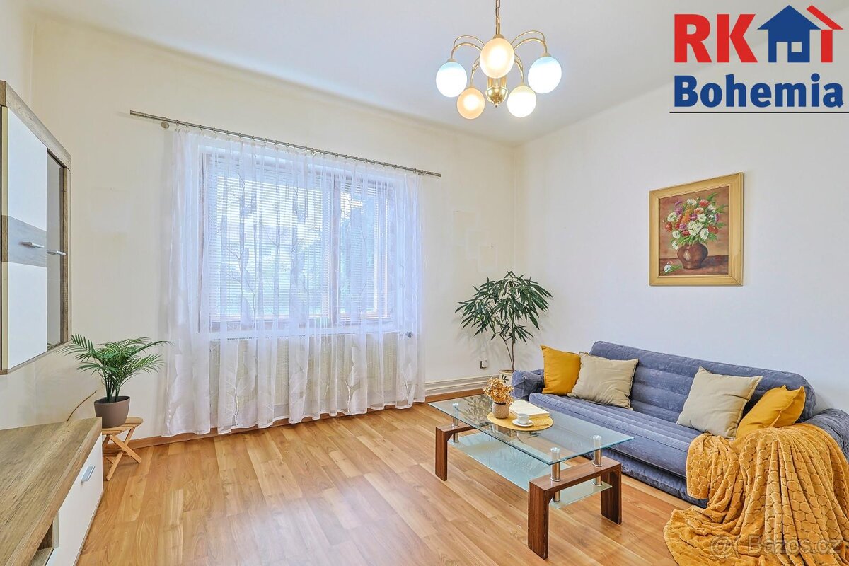 Prodej rodinného domu 2+1 s garáží s pozemkem 1177 m2 v Česk - 4