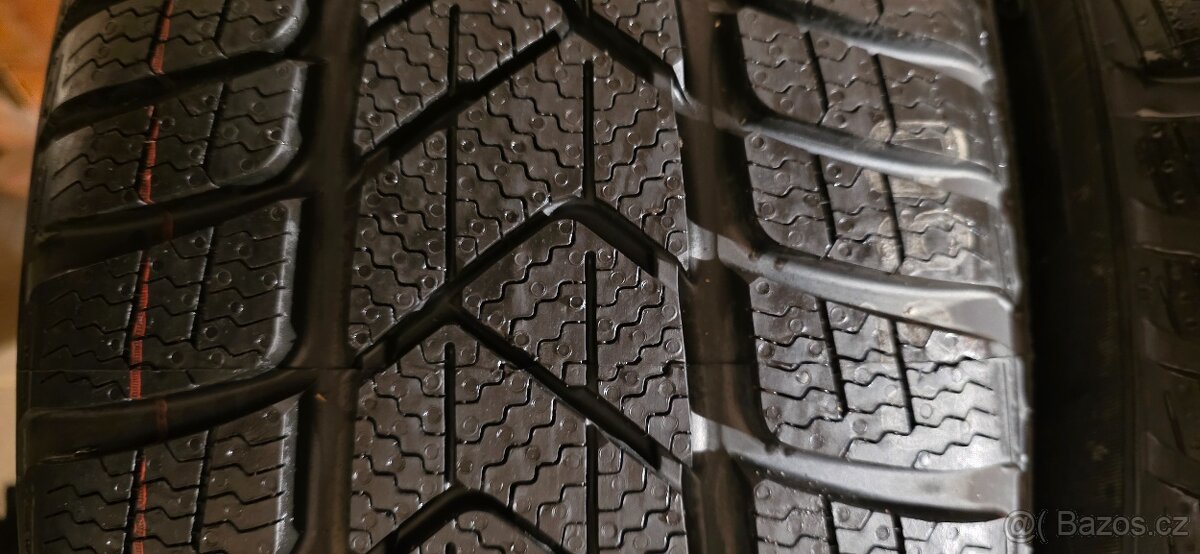 nové pneu 225/55/17 Pirelli - zimní -pošlu poštou 1178. - 4