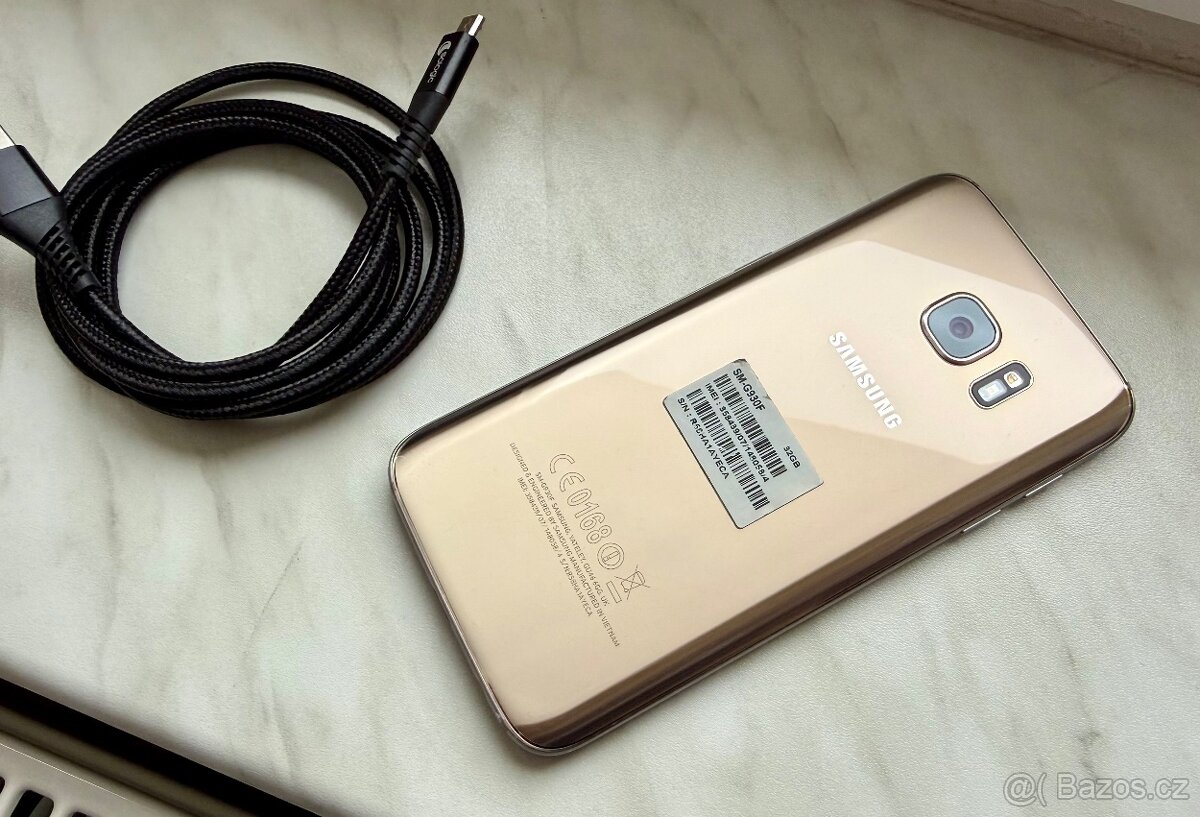 Samsung Galaxy S7 32gb/4gb Ram zlatý-krásný stav. - 4