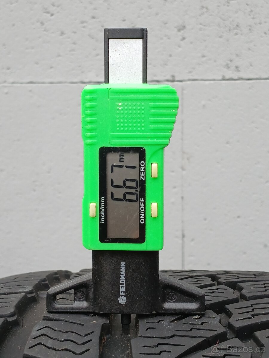 Zimní pneu Nokian 255/45/19 vzorek 6,5mm - 4