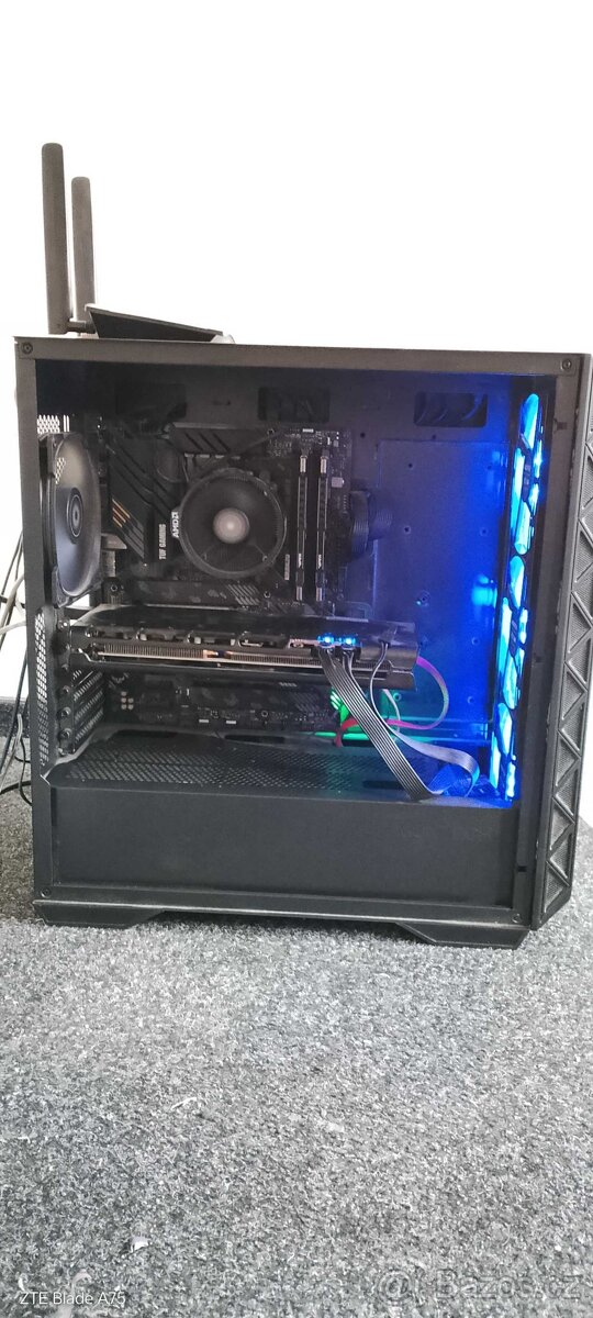 Prodám výkonné PC - 4