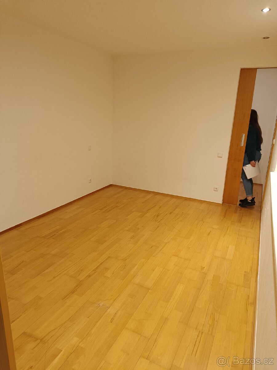 Pronájem bytu Kroměříž - 4