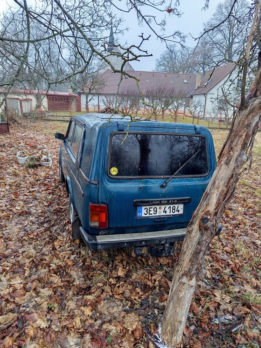 Lada Niva 1.7 - 4