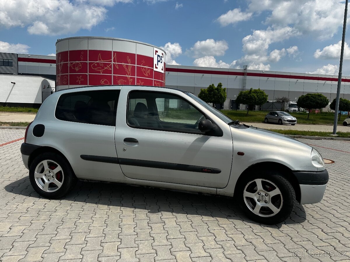 Renault Clio 1.2 55Kw Benzín - 4