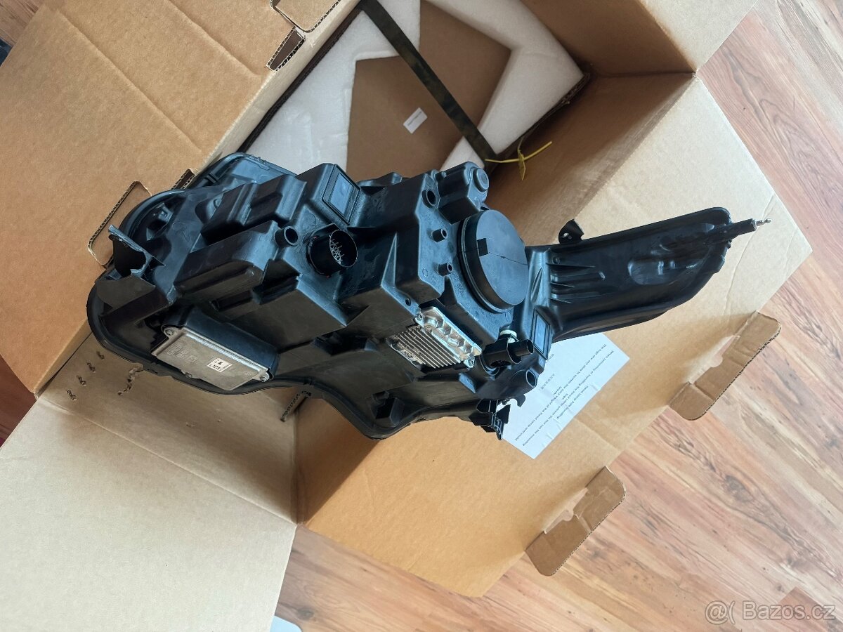 Land Rover Vogue světla predni levé a pravé - 4