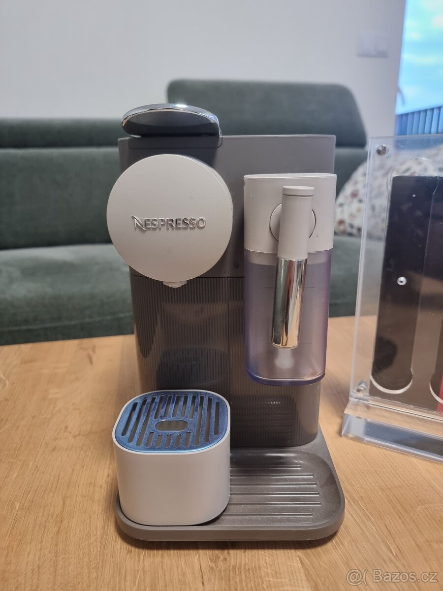 Nespresso Lattissima One (DeLonghi) - 4