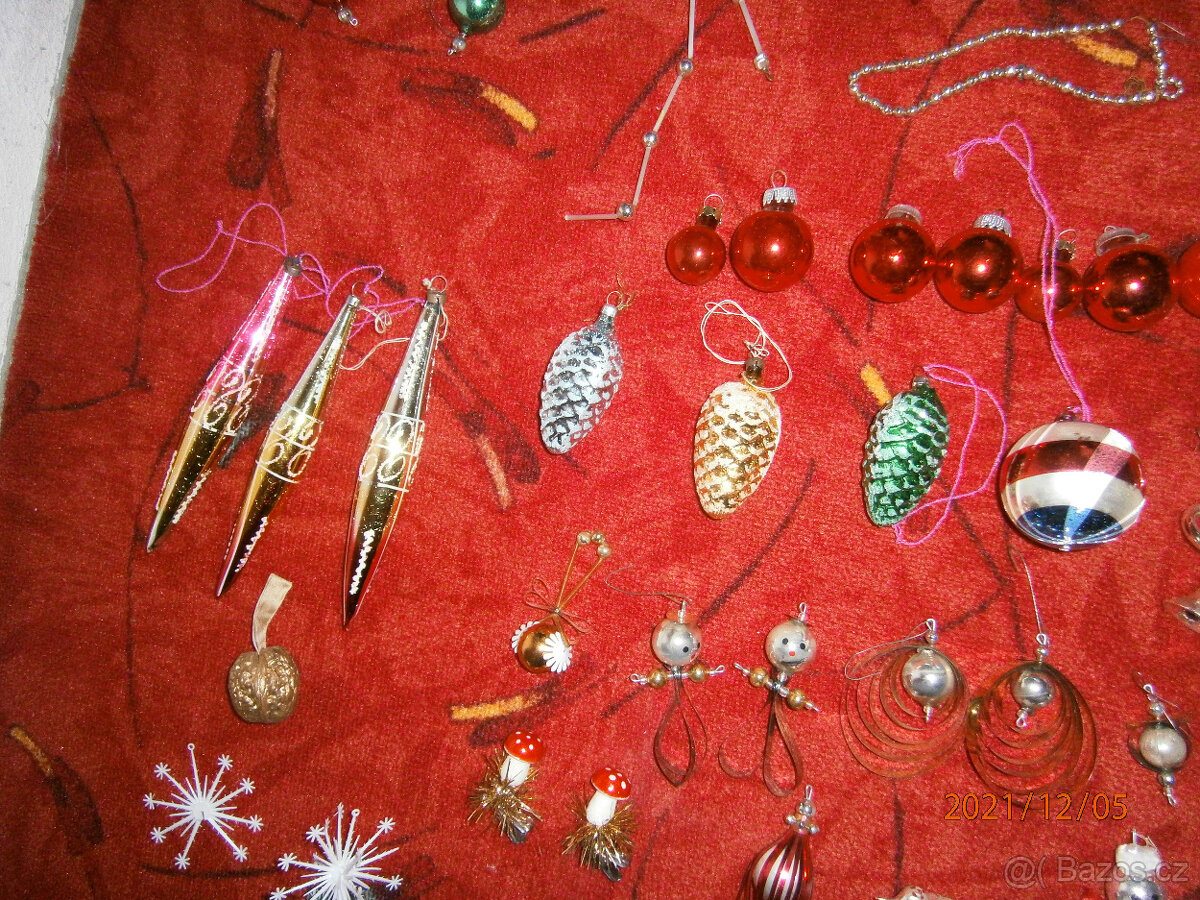 retro vánoční ozdoby,litinový stojan na stromek - 4