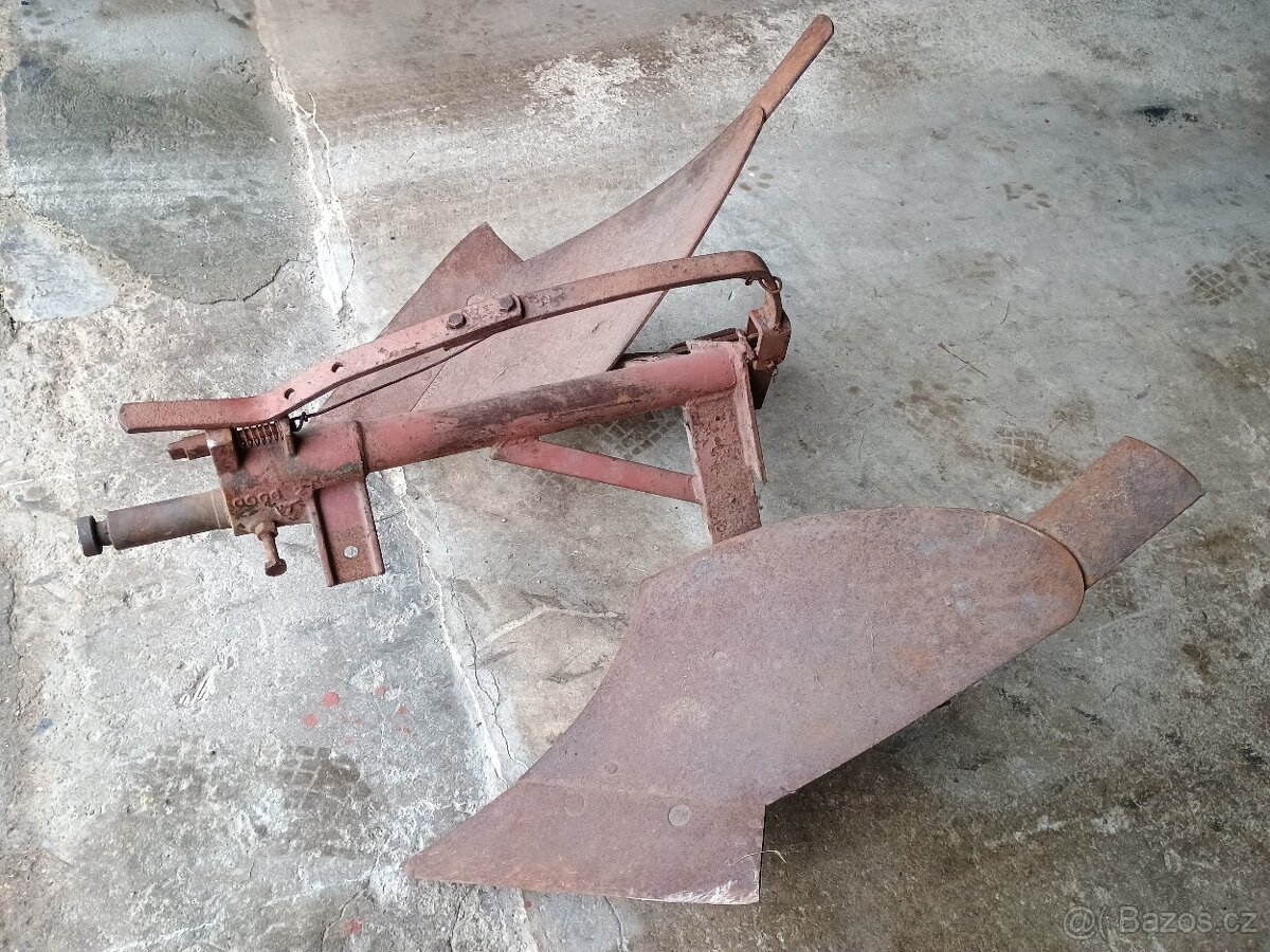 Oboustranný pluh - 4