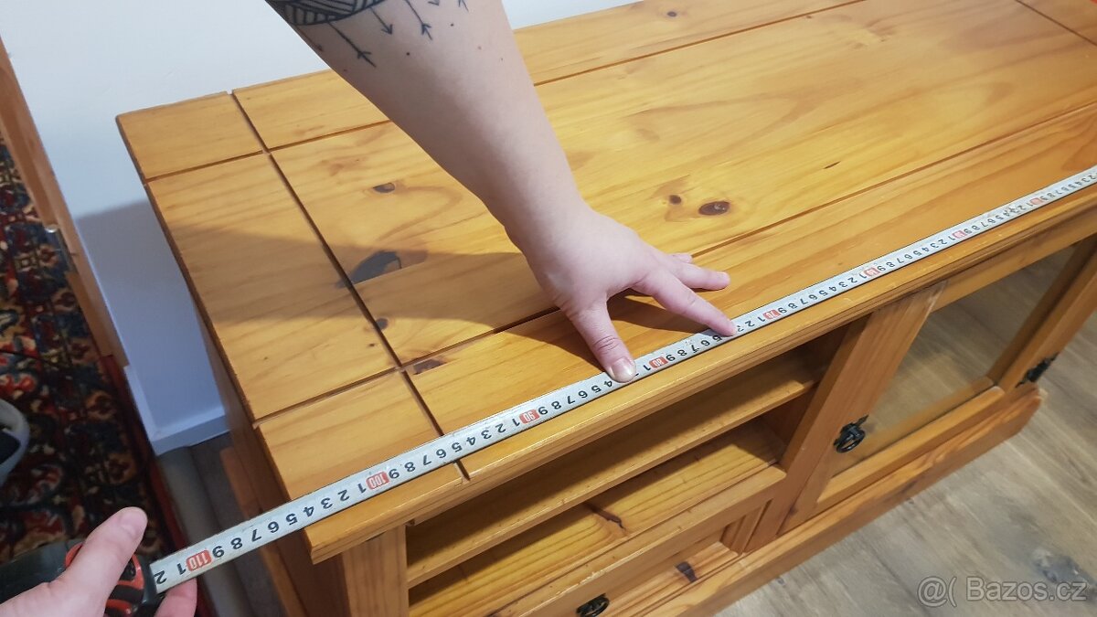Komoda - 4