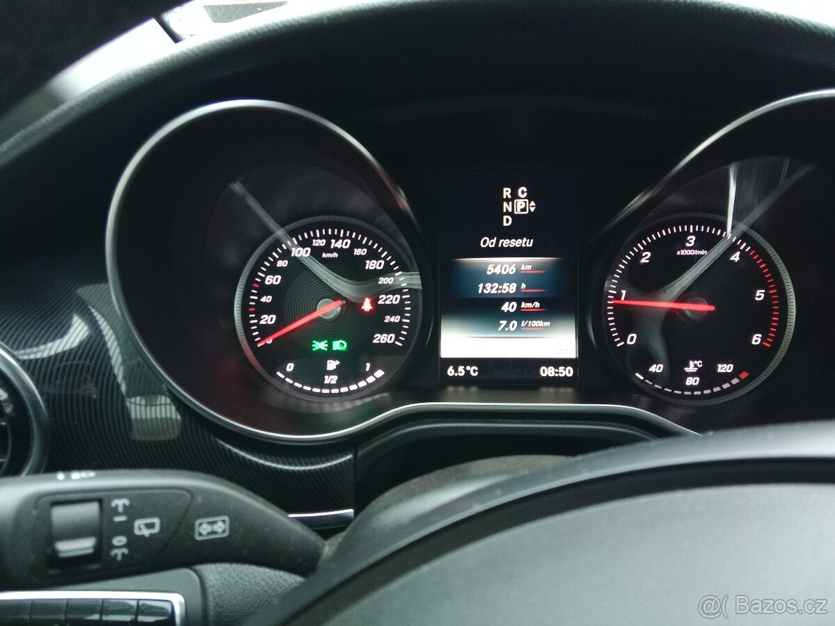 Mercedes Benz V 220 - 4