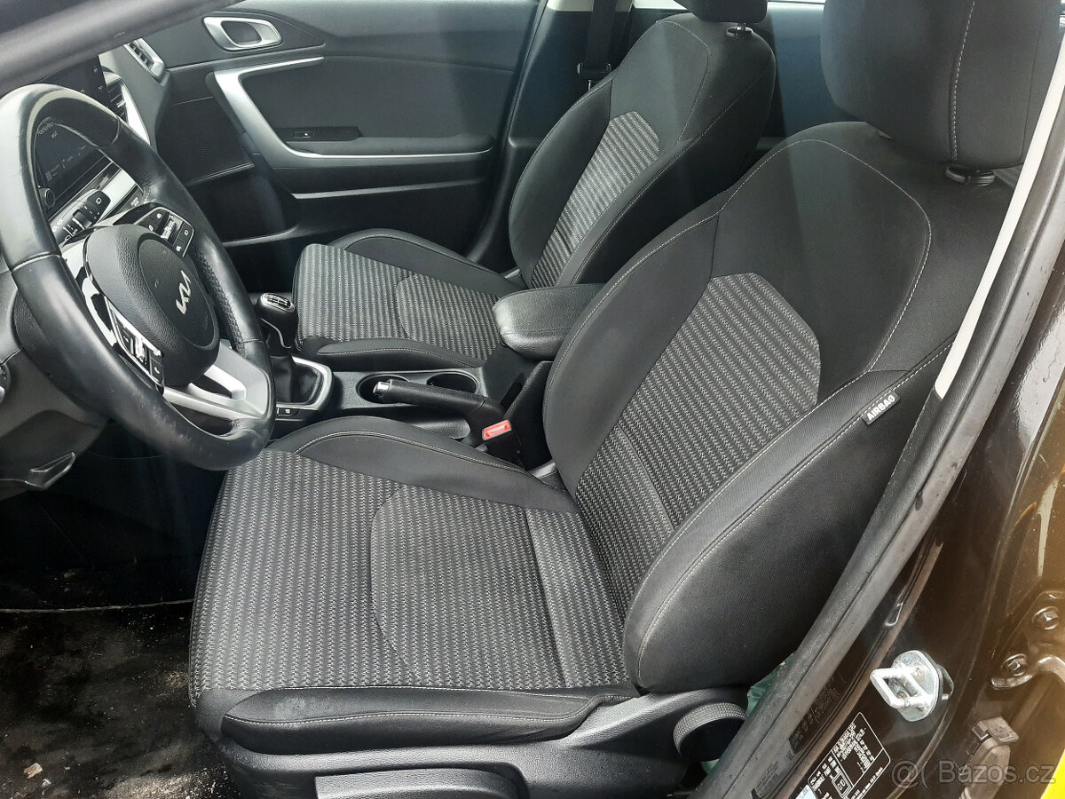 KIA Ceed Tourer Hybrid 2022 - 4