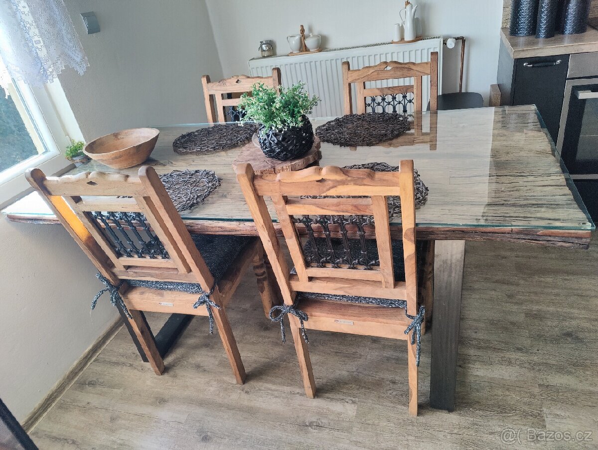 Obývací stěna s jídelním stolem - 4