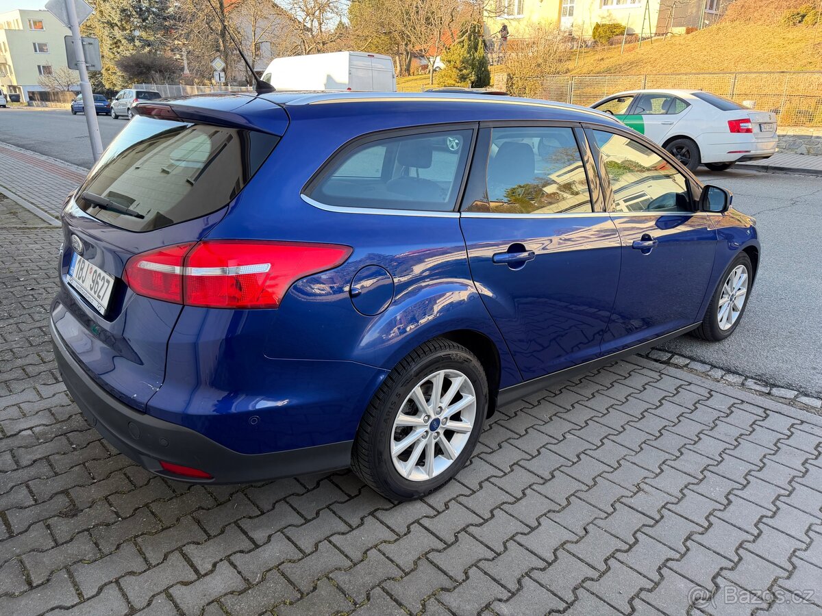Ford focus 1.5tdci, ČR, výbava - 4