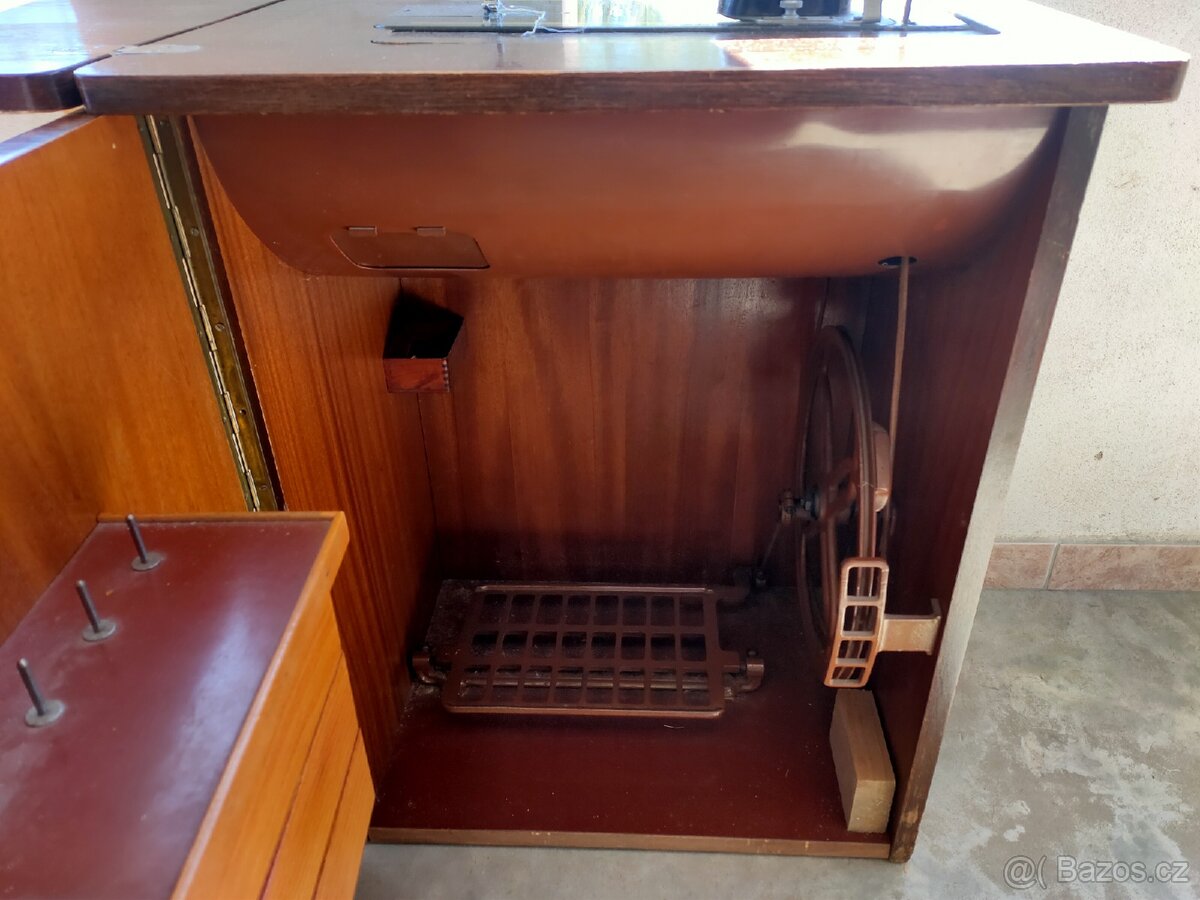 Šicí stroj Minerva 122 - 4