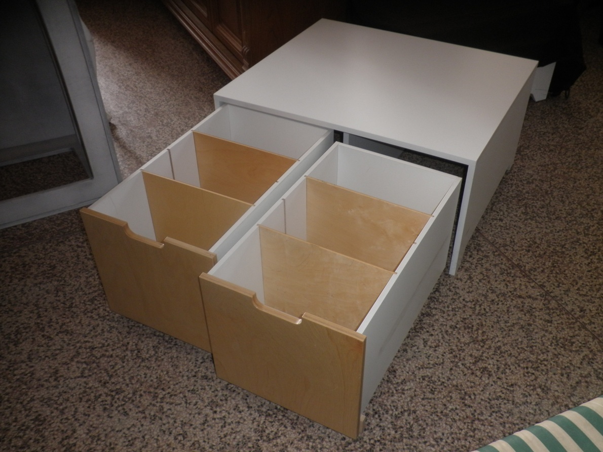 Komoda či skříňka s výsuvnými boxy - 4