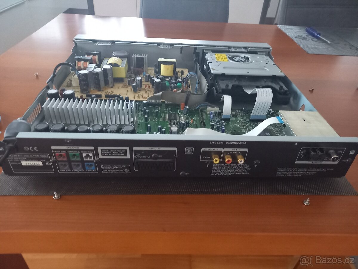 Domácí kino SONY DAV SB 100 - 4