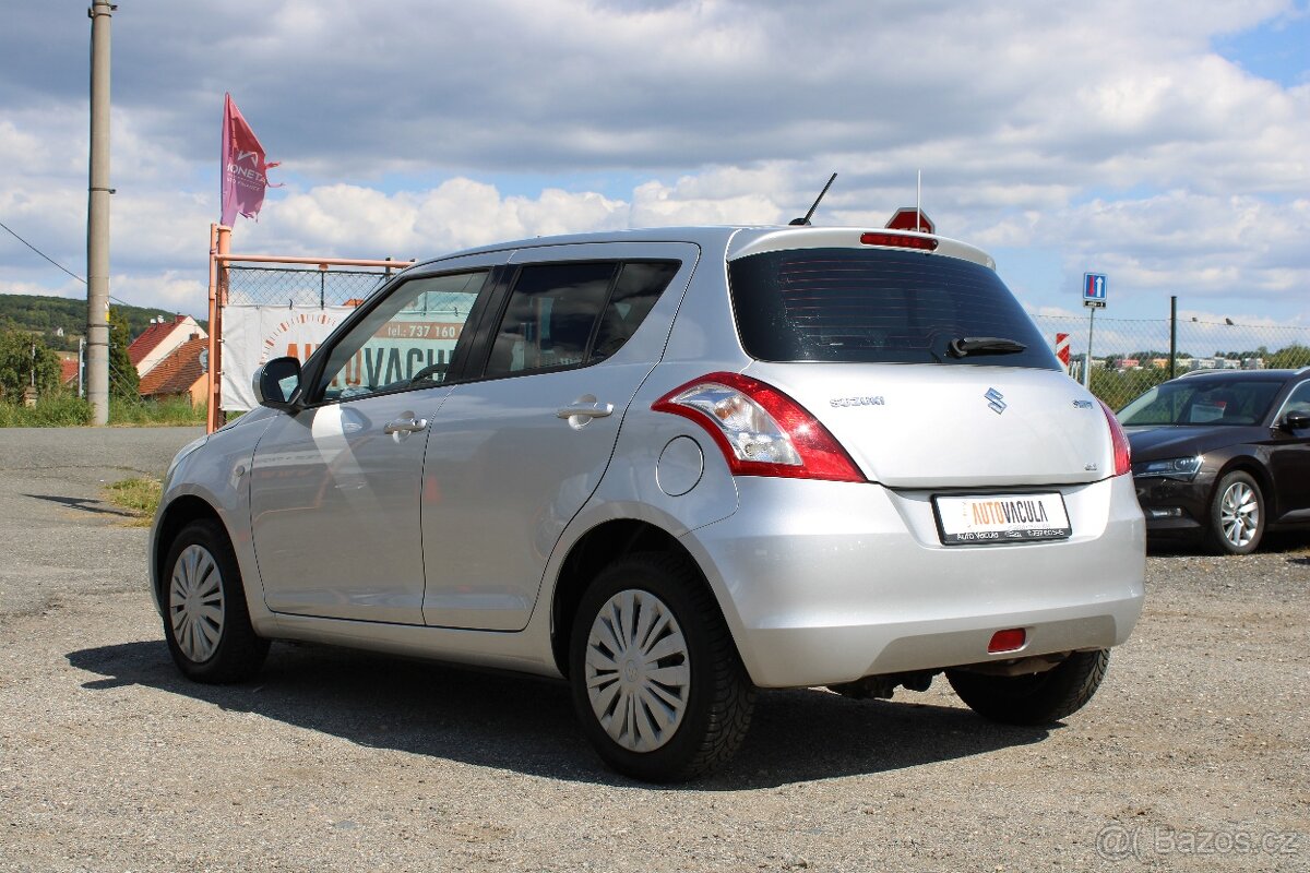Suzuki Swift, 1,2i 66KW, SERVISKA, 4 x 4, KLIMA, r.v. 2014 - 4