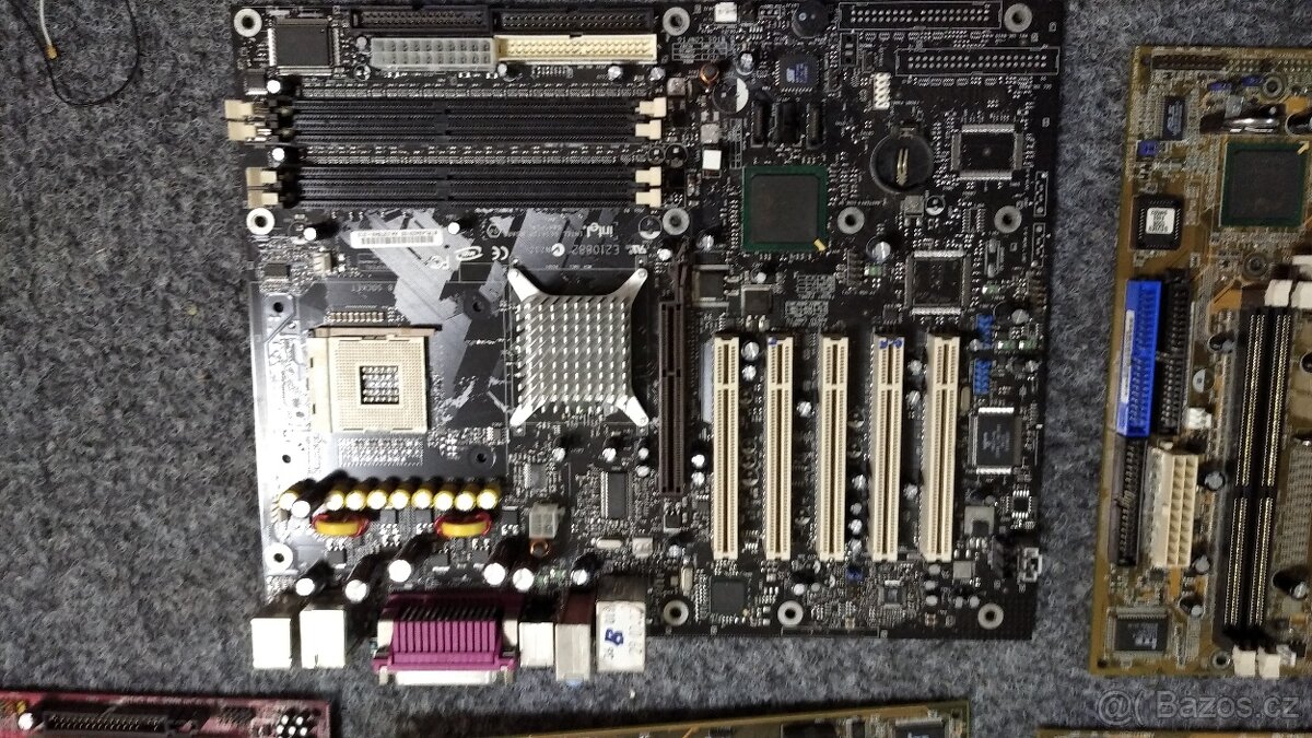 základní desky - 4