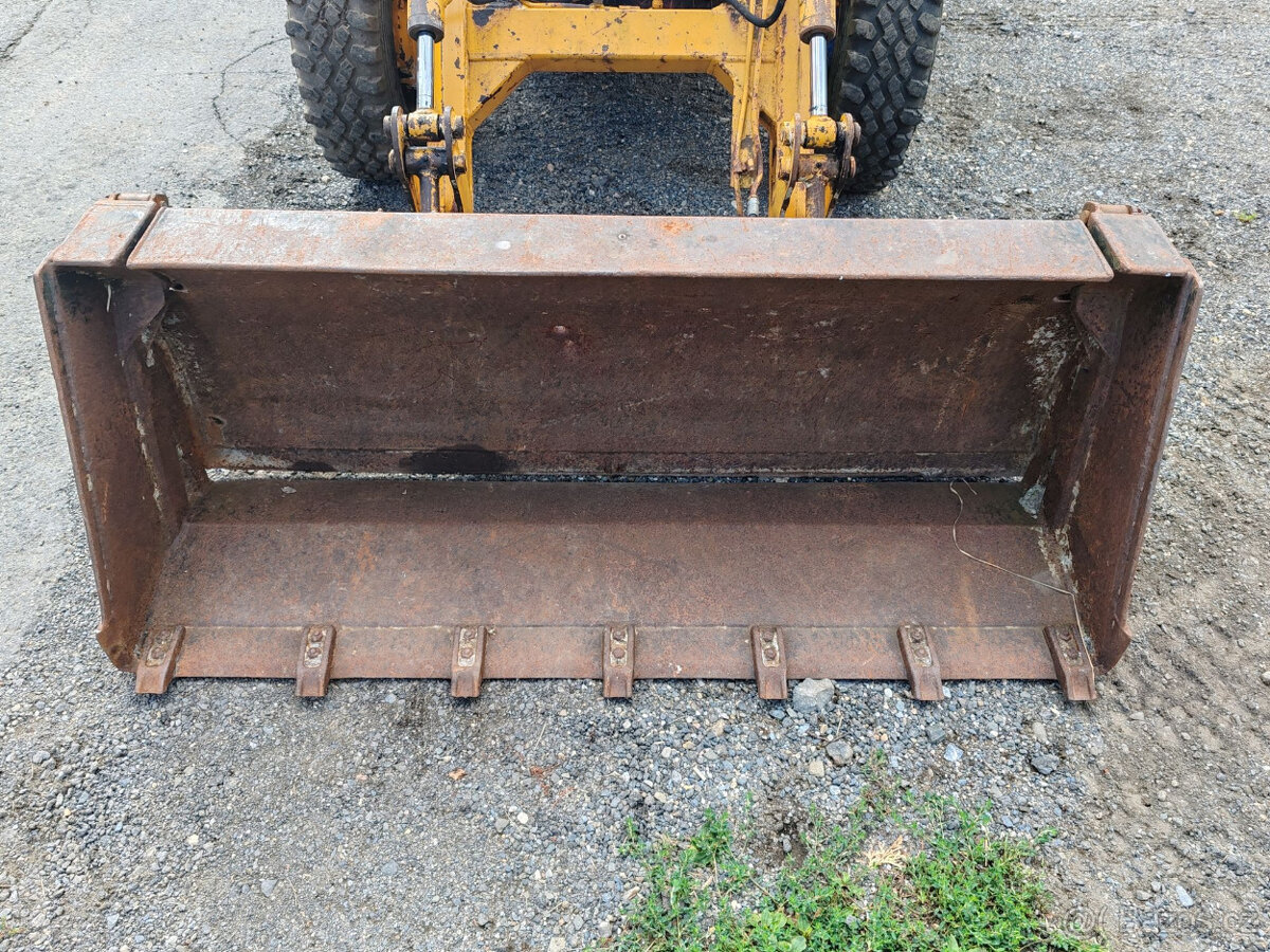 traktor bagr / buldobagr Lewis Badger 4x4, 275 000kč + DPH - 4