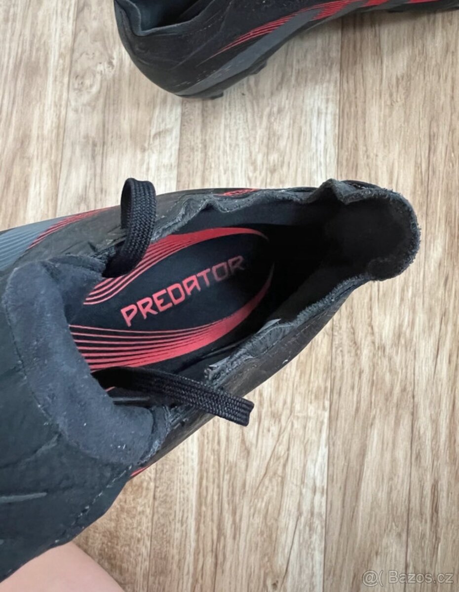 Kopačky značky Adidas 43 1/3 - 4